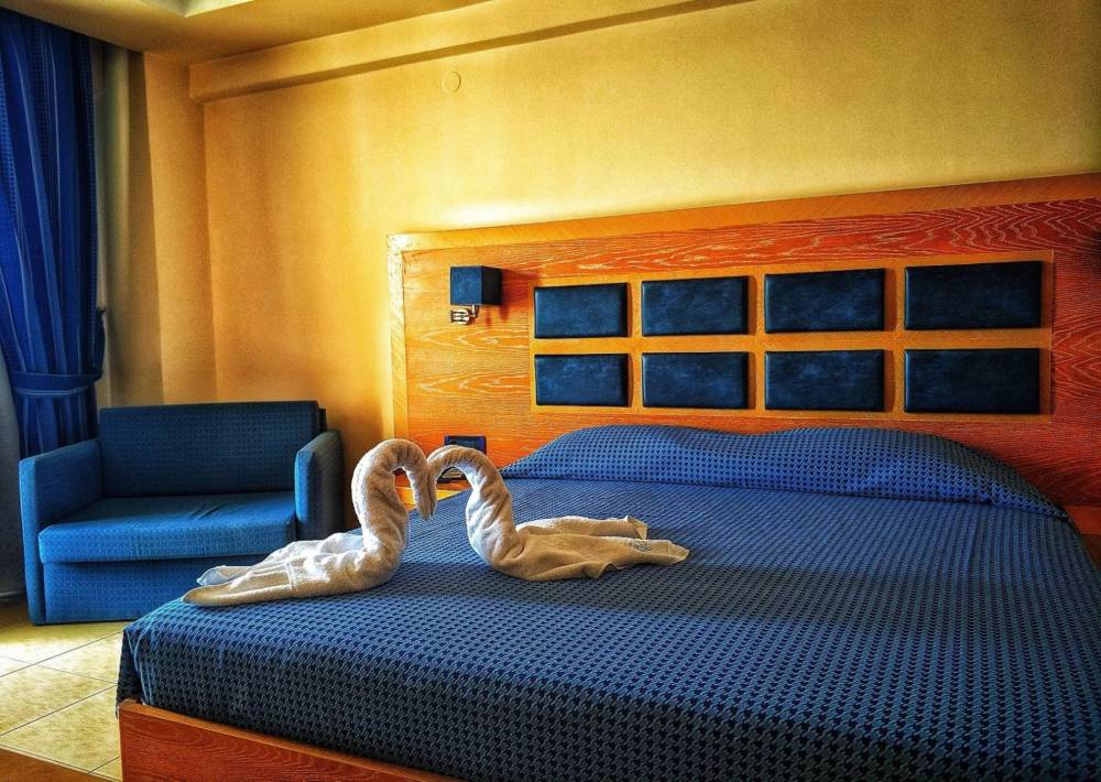 Connecting Family Room - Sea View - Accommodation